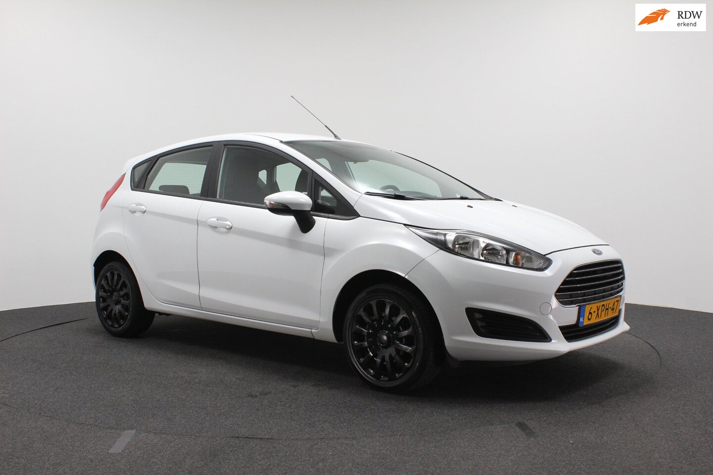Ford Fiesta - 1.0 Style | Airco | Navigatie | 5-deurs | Elektrische ramen - AutoWereld.nl