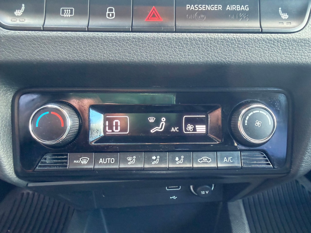 Skoda Fabia Combi - 1.0 TSI Monte Carlo DSG PDC CAMERA APPCARPLAY - AutoWereld.nl