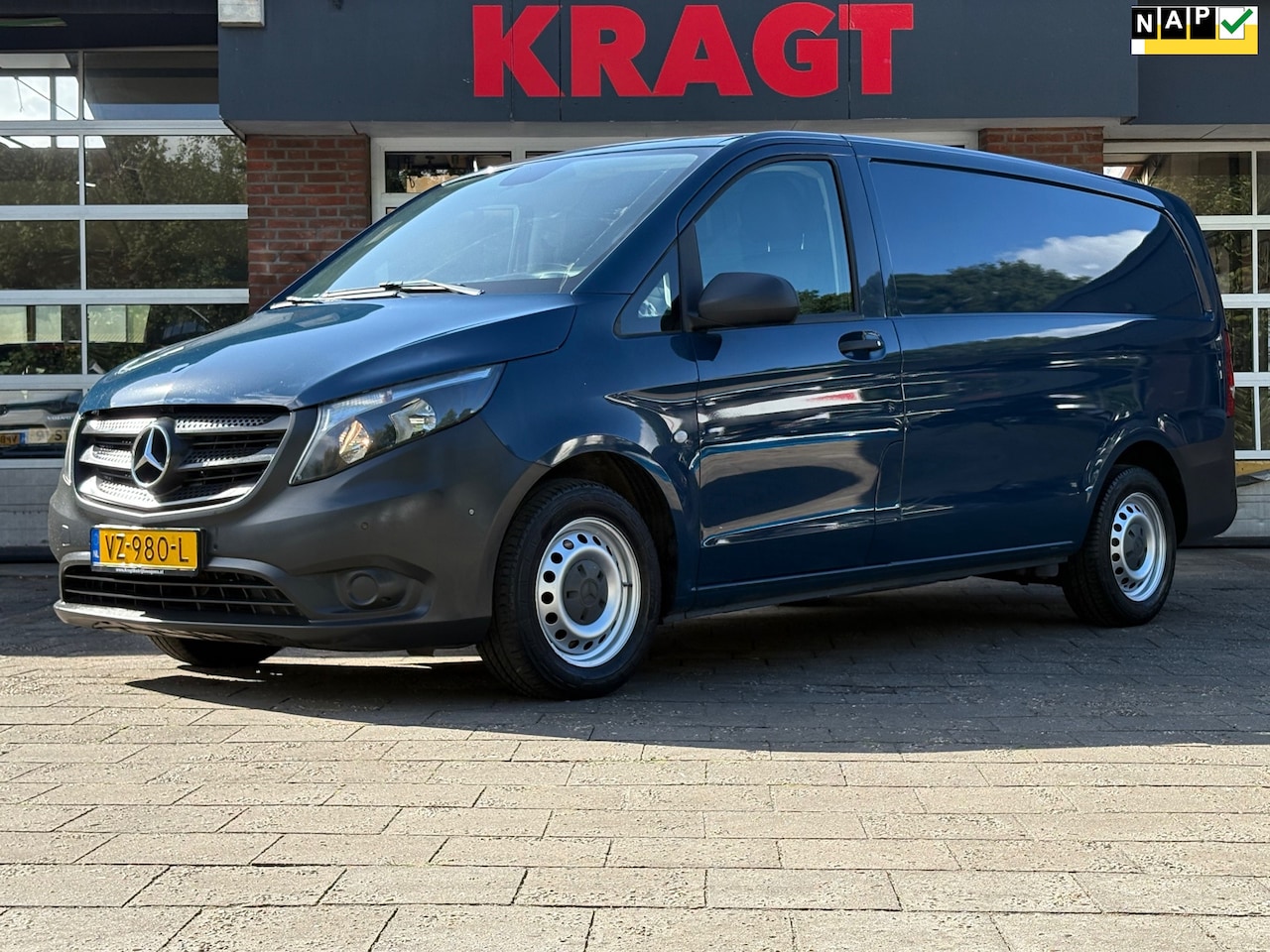 Mercedes-Benz Vito - 116 CDI Lang|EURO6|NAP|AUTOMAAT|clima|achteruitrijcamera|navi|parkeersensoren|trekhaak|ele - AutoWereld.nl