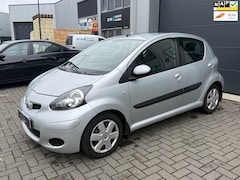 Toyota Aygo - 1.0 1e EIG AIRCO | NAVI | ELEKTR PAKKET | NAP |