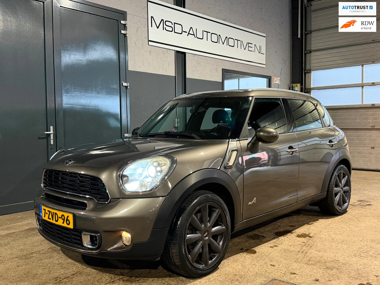 MINI Countryman - 1.6 Cooper S ALL4 Chili|LEDER|NAVIGATIE|PANORAMA! - AutoWereld.nl
