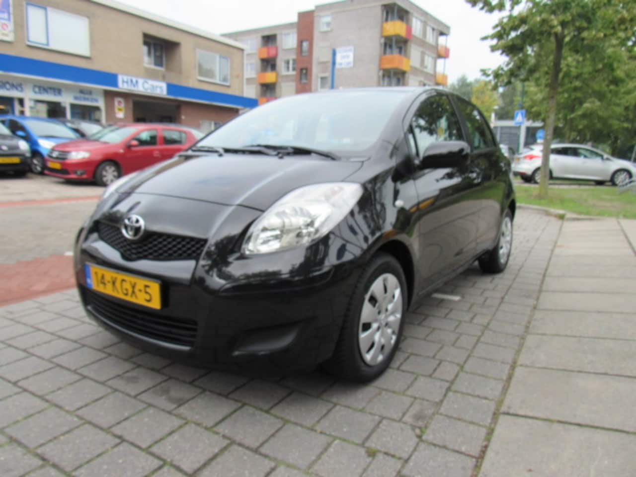 Toyota Yaris - 1.3 16v VVT-i 99pk 5D Airco/Cruise - AutoWereld.nl