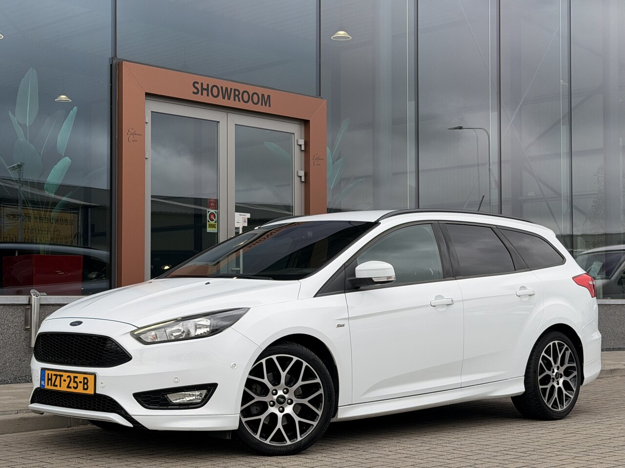Ford Focus Wagon - 1.5 ST-Line 1.5 ST-Line - AutoWereld.nl