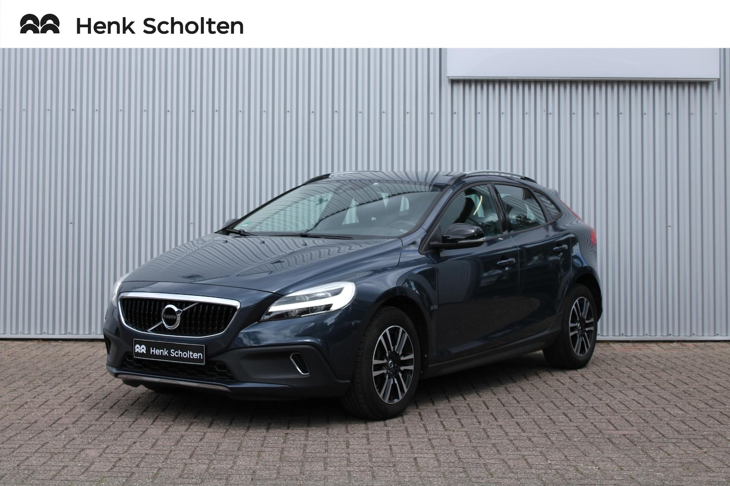 Volvo V40 Cross Country - T3Automaat Nordic+ | Interieur Voorverwarming| Verwarmbare Voorstoelen| High Performance A - AutoWereld.nl