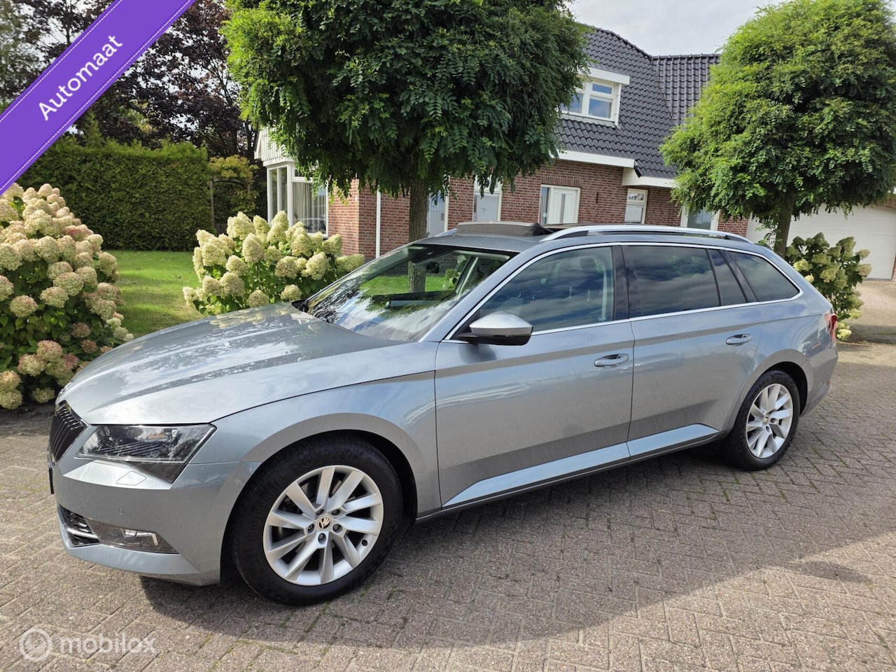 Skoda Superb Combi - 1.4 TSI/150pk/dsg/pano dak/carplay/trekh - AutoWereld.nl