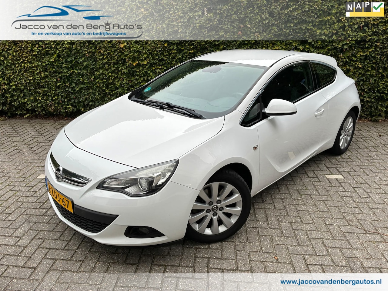 Opel Astra GTC - 1.4i Turbo Sport I Navigatie I Trekhaak - AutoWereld.nl