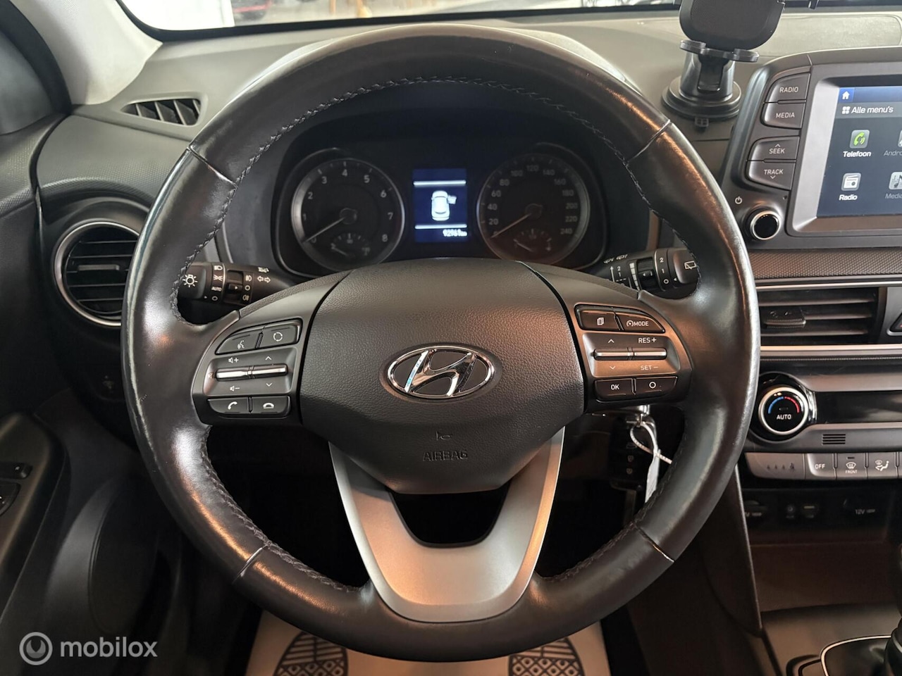 Hyundai Kona - 1.0T Comfort Apk - Airco - Cruise - AppleCarplay - Achteruitrijcamera