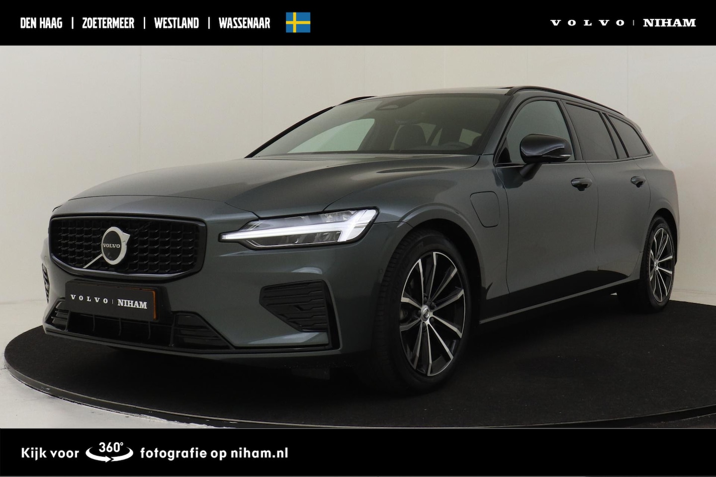 Volvo V60 - T8 PLUG-IN HYBRID AWD PLUS DARK -PANO.DAK|HARMAN/KARDON|360°CAM|HEAD-UP DISP.|PRIVACY.GLAS - AutoWereld.nl