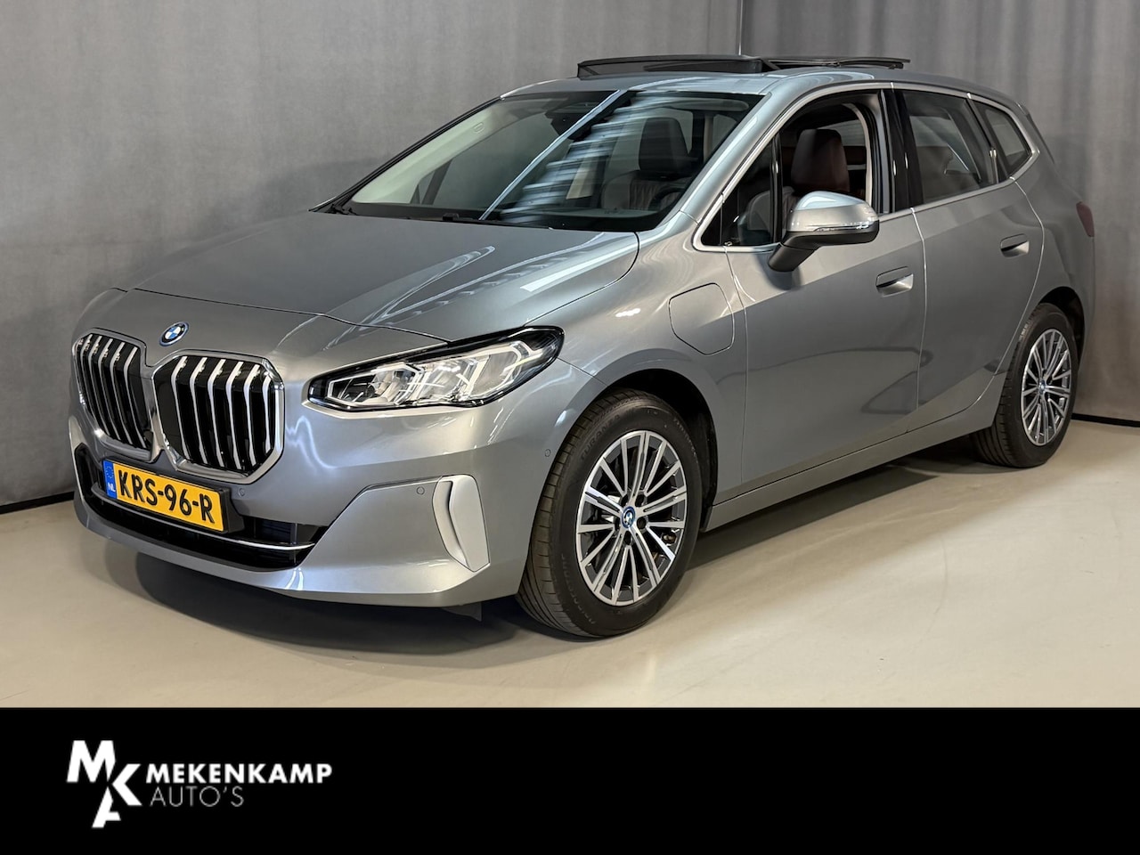 BMW 2-serie Active Tourer - 225e xDrive Luxury Line 17"/Leder + memory/Panoramadak/Camera/Apple Carplay & Android Auto - AutoWereld.nl