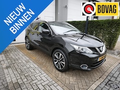 Nissan Qashqai - 1.2 Premier Edition Navigatie Camera Pano Trekhaak Leder Dodehoek Alle opties