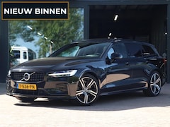 Volvo V60 - T8 Recharge AWD R-Design Pano | HarmanKardon | Ak. Glas | Trekhaak | Head Up