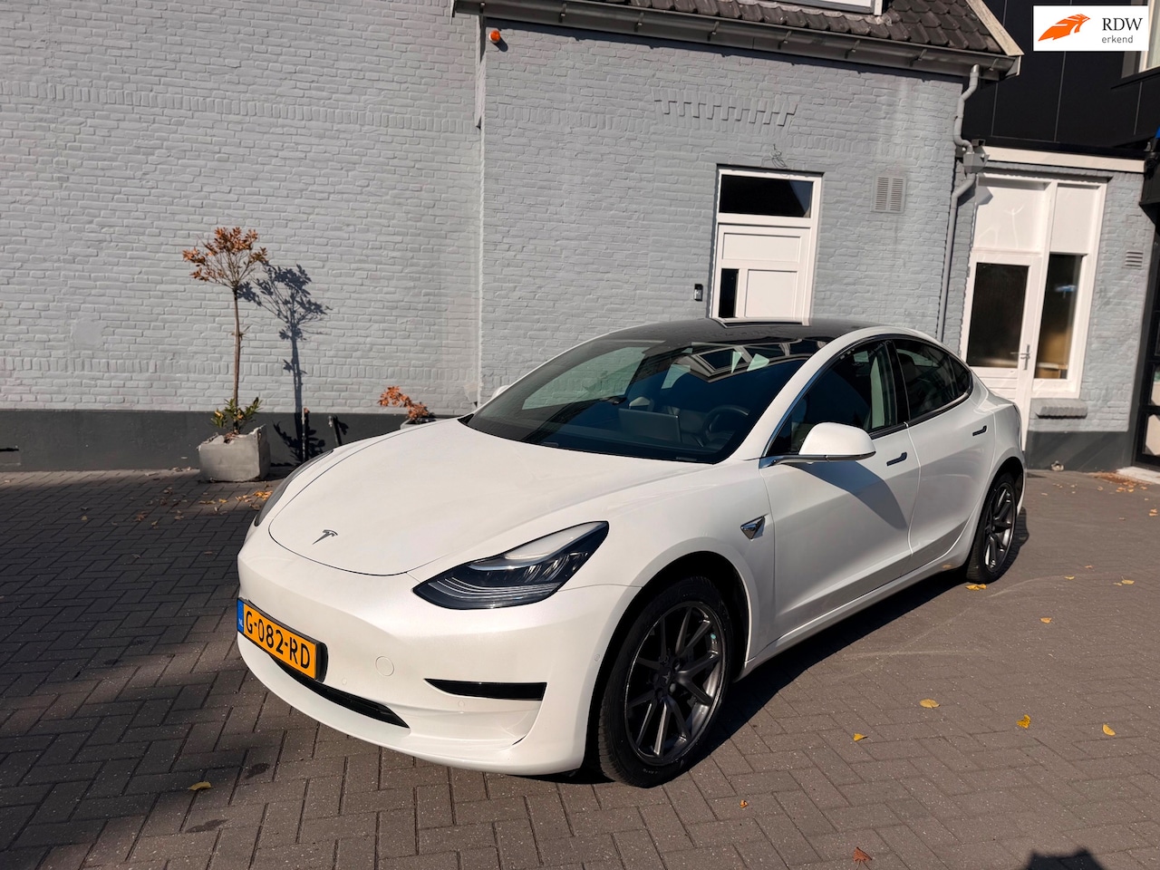 Tesla Model 3 - Standard RWD | 82% SOH | PANO | LEER | - AutoWereld.nl
