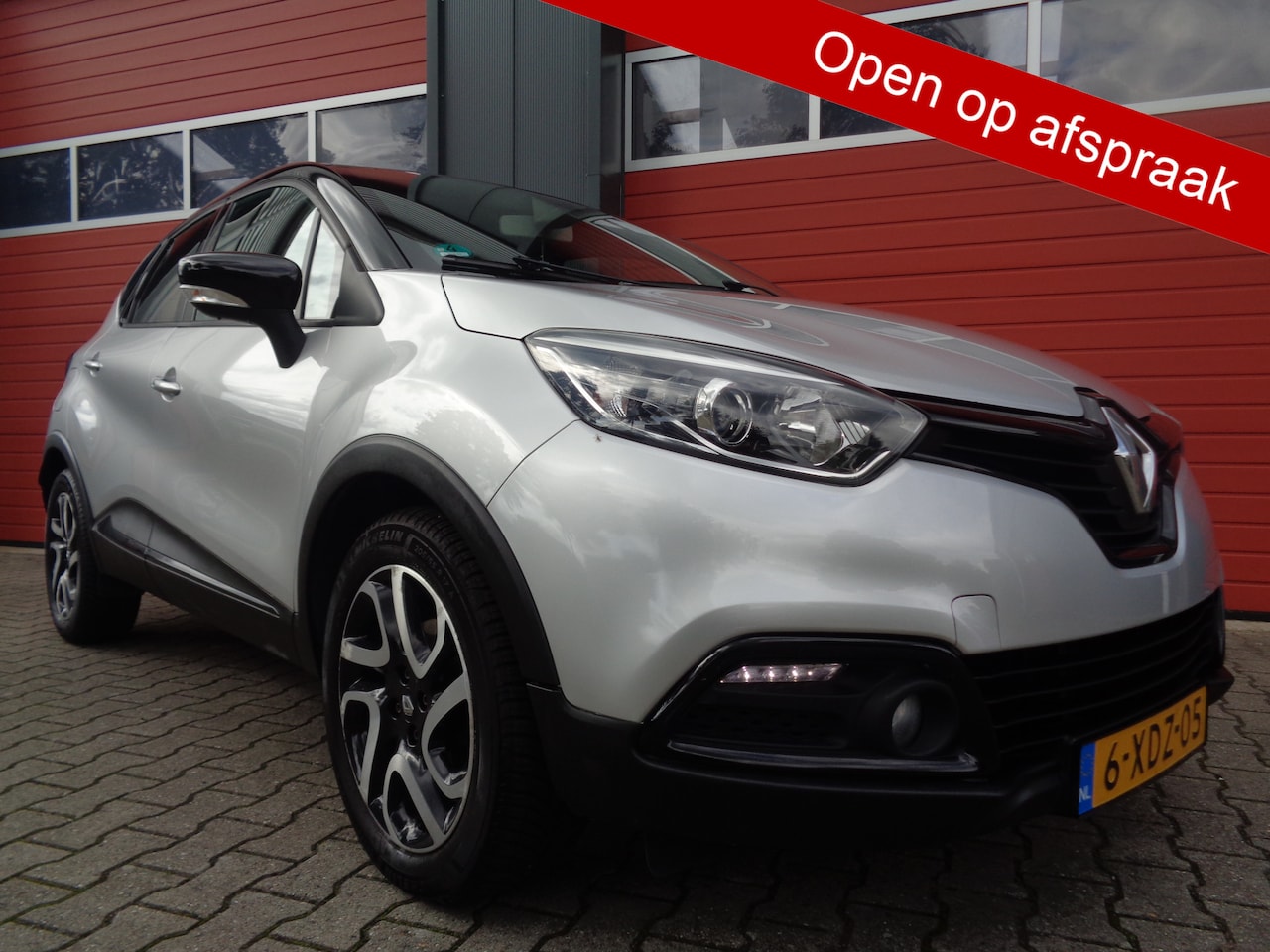 Renault Captur - 1.2 TCe Dynamique 120PK Automaat Clima Navi Cruise LMV NL-Auto - AutoWereld.nl