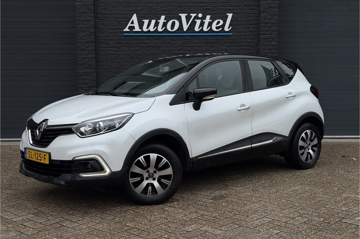 Renault Captur - 0.9 TCe Intens | Keyless | Cruise Control | Airco - AutoWereld.nl