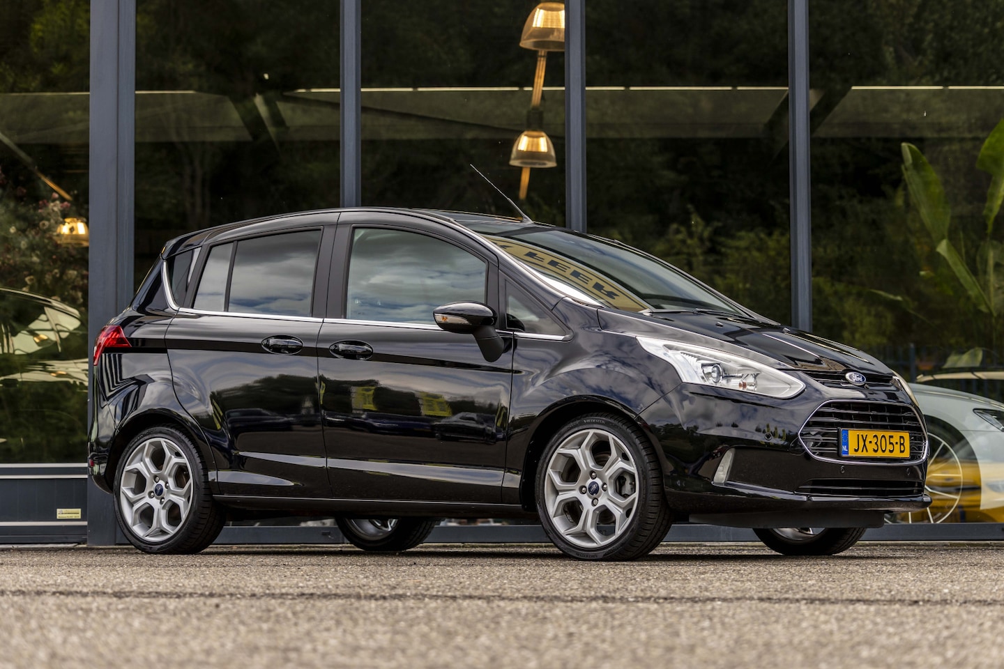 Ford B-Max - 1.0 EcoBoost Titanium | Trekhaak | Panoramadak | - AutoWereld.nl
