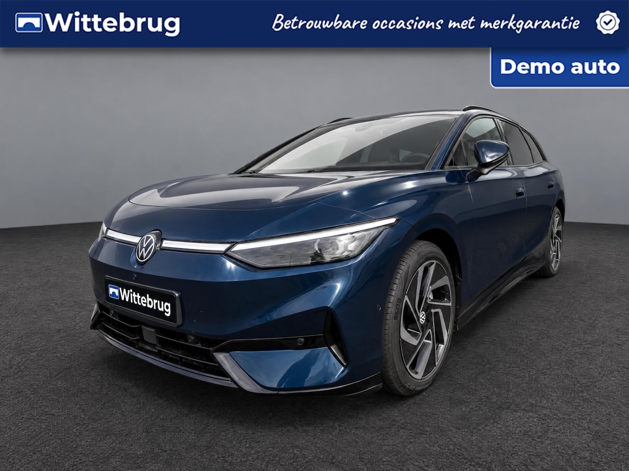 Volkswagen ID.7 Tourer - Pro Limited Edition Black 77 kWh Navigatie / 360 graden camera / Trekhaak inklapbaar / Voo - AutoWereld.nl