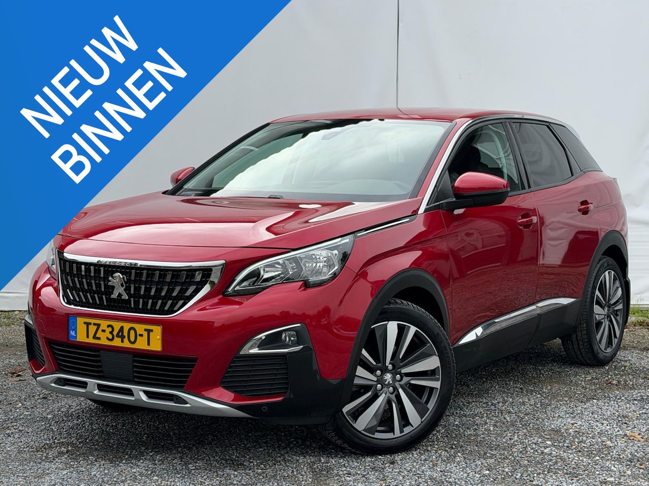 Peugeot 3008 - 1.2 PureTech Allure | Camera | Trekhaak - AutoWereld.nl