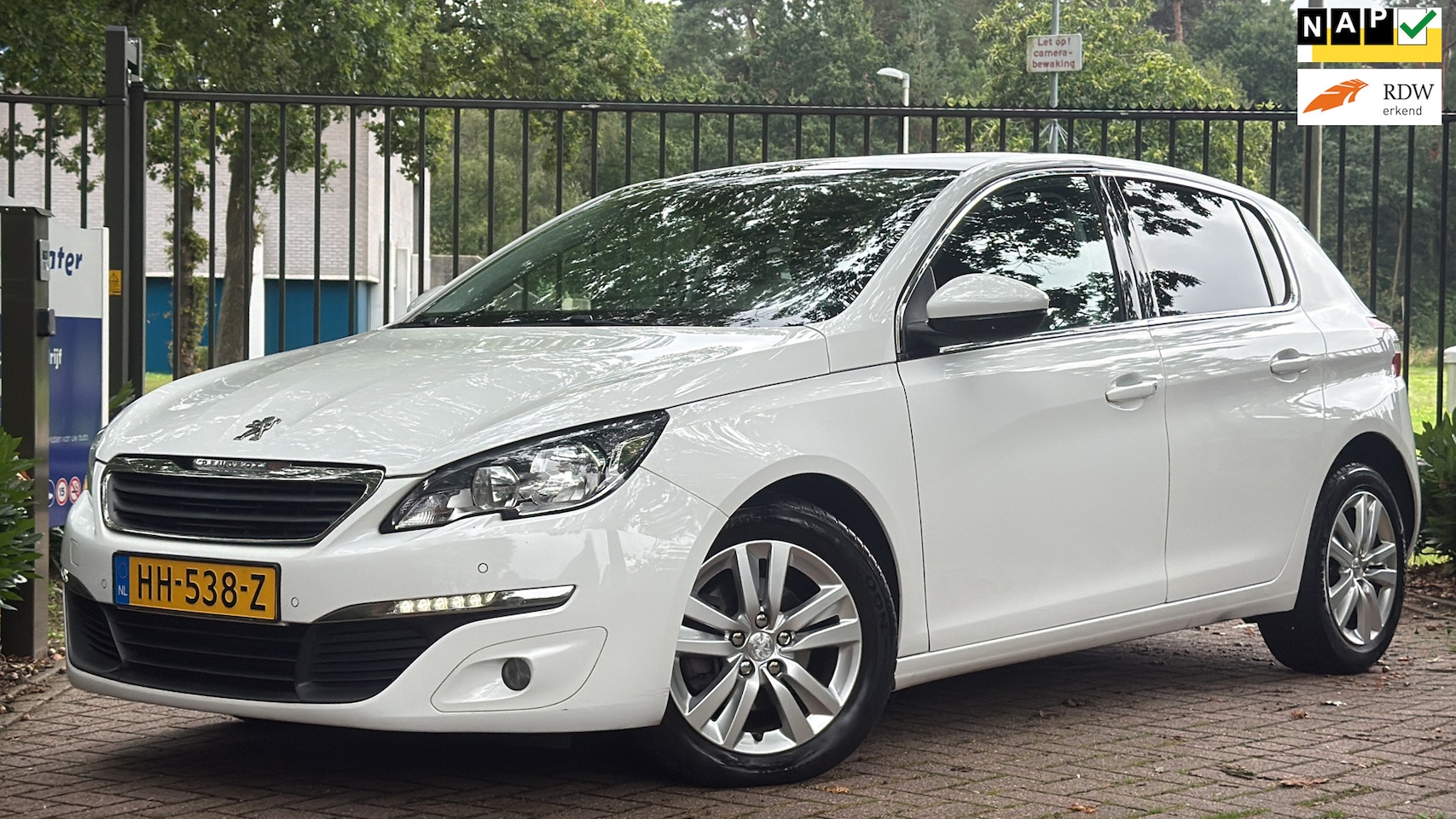 Peugeot 308 - 1.6 BlueHDi Blue Lease Executive 1.6 BlueHDi Blue Lease Executive - AutoWereld.nl