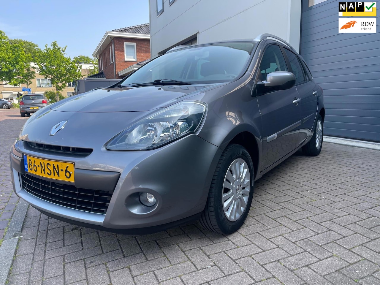 Renault Clio Estate - 1.2 TCE Collection/Climate-c/Cruise-c/AUX/Goed-onderhouden - AutoWereld.nl