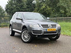 Volkswagen Touareg - 3.2 V6/navi