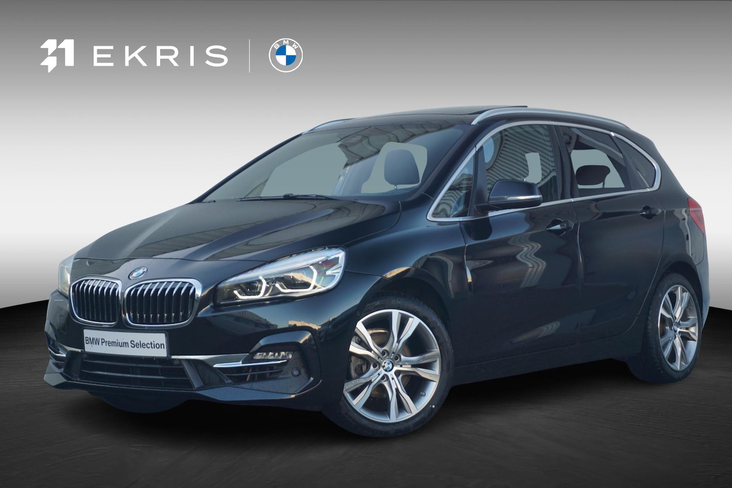 BMW 2-serie Active Tourer - 218i | Luxury Line | Panoramadak | Head-Up Display | Verwarmde voorstoelen | Trekhaak - AutoWereld.nl