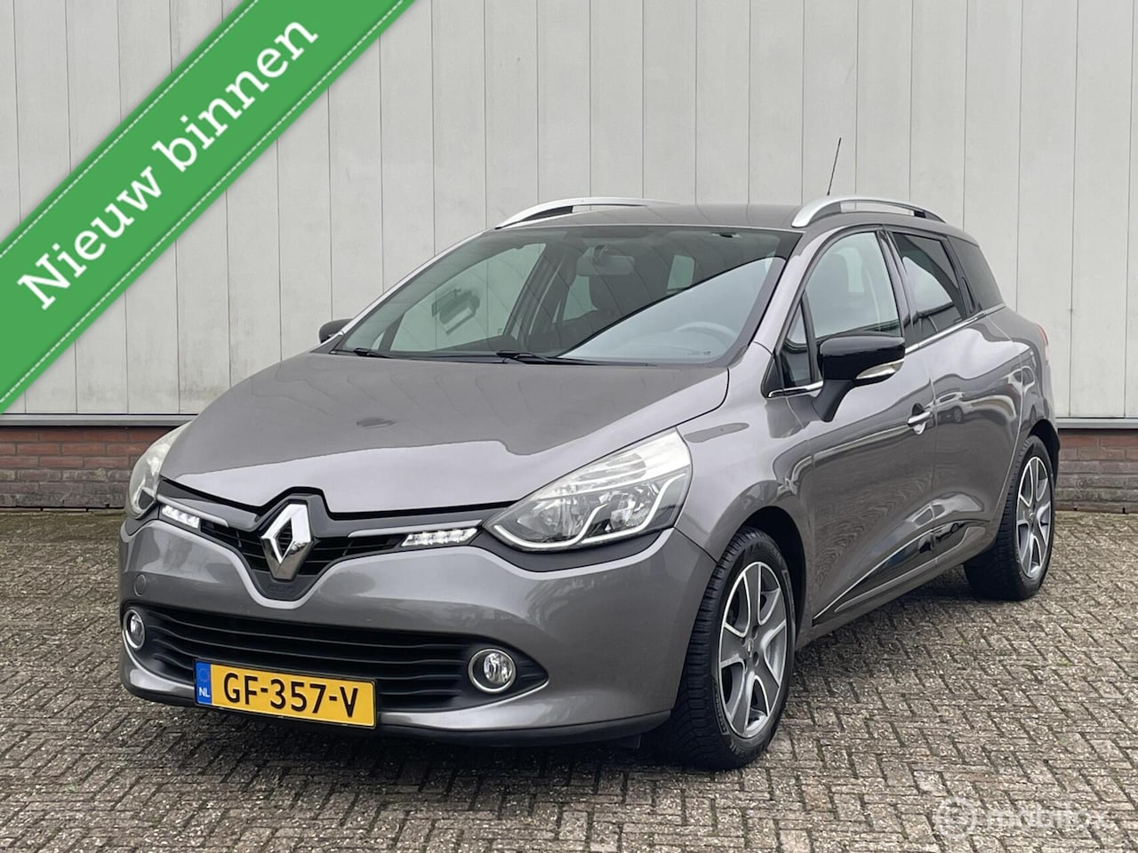 Renault Clio Estate - 0.9 TCe Night&Day | NW Distr-ketting | 4 Nw Banden |Navi | Cruise control | NAP | NL Auto - AutoWereld.nl