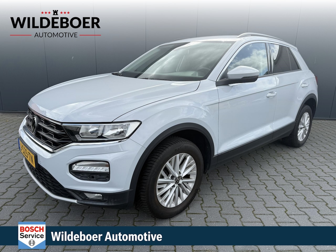 Volkswagen T-Roc - 1.0 TSI 116 PK Style + NAVI + CLIMA + CRUISE + LMV + TREKHAAK + PDC - AutoWereld.nl