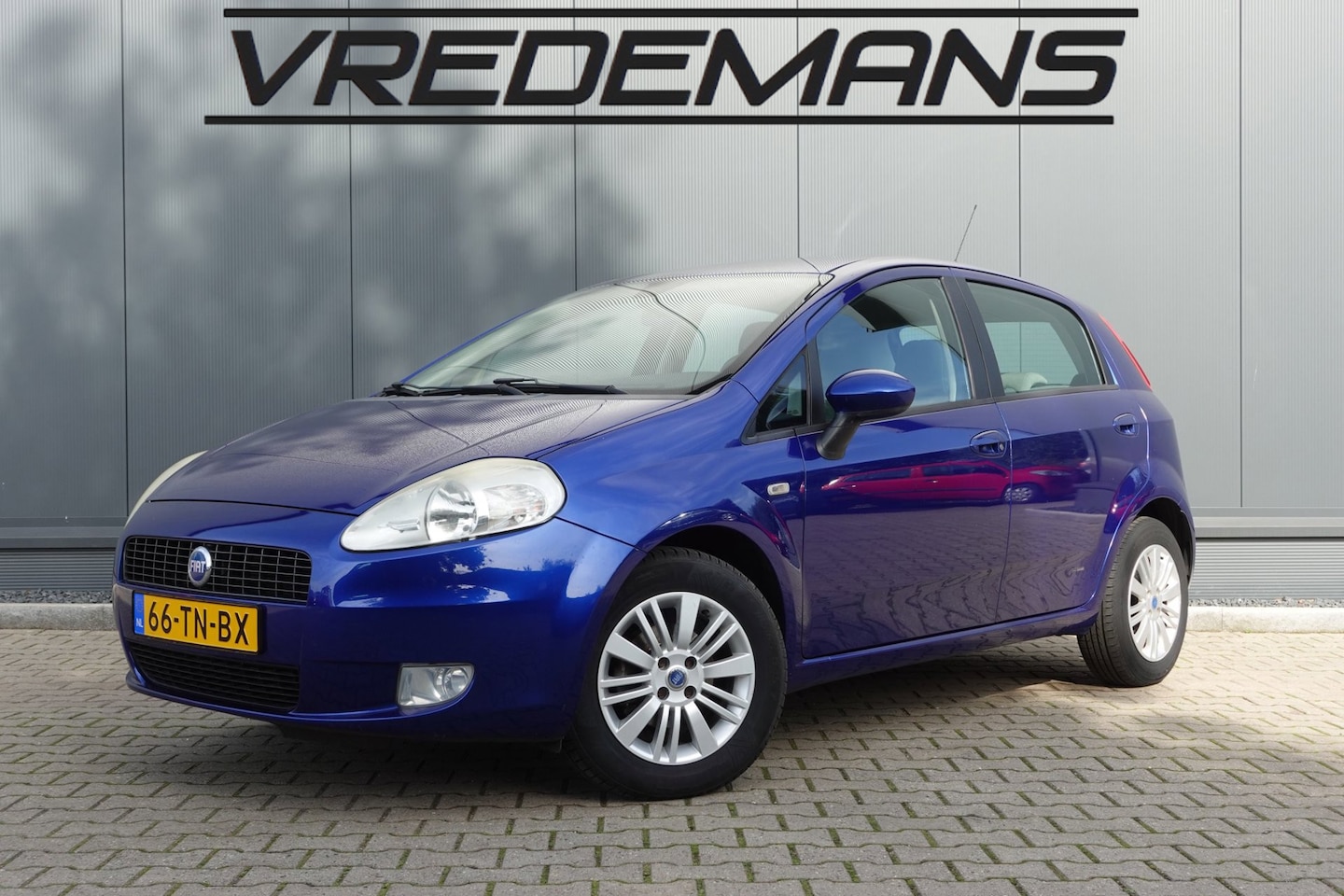 Fiat Grande Punto - 1.4-16V Emotion 1.4-16V Emotion - AutoWereld.nl
