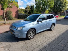 Mitsubishi Outlander - 2.0 PHEV Instyle Hybrid 1-eigenaar NW APK Leder Panorama
