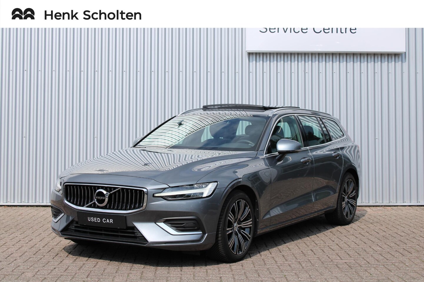 Volvo V60 - 2.0 T5 Inscription | Panoramadak | Cruise Control | Parkeersensoren achter | Lederen bekle - AutoWereld.nl