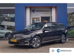 Volkswagen Passat Variant - 1.4 TSI PHEV GTE Business | ACC | Stoelverwarming | Camera | LED Matrix | 17'' | | Achteru