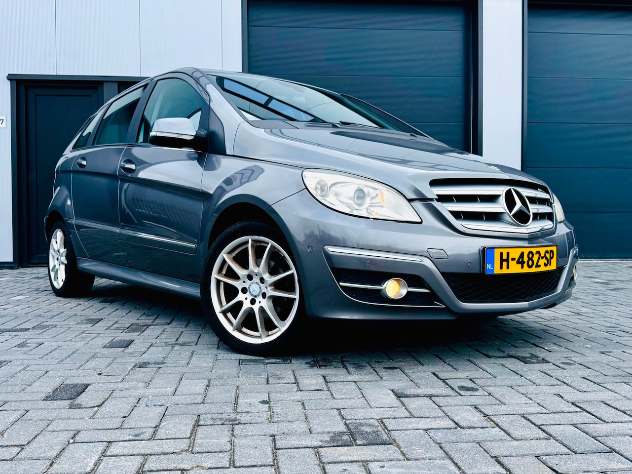 Mercedes-Benz B-klasse - 180 Business Class/NW APK//TOP STAAT/ - AutoWereld.nl