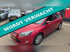 Ford Focus - 1.6i 182pk Titanium 2e eig. Clima Leder Navi PDC Trekhaak 1500kg