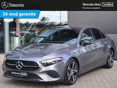 Mercedes-Benz A-klasse - 180 Star Edition Luxury Line l Trekhaak l Achteruitrij camera l Stoelverwarming l Ambiente