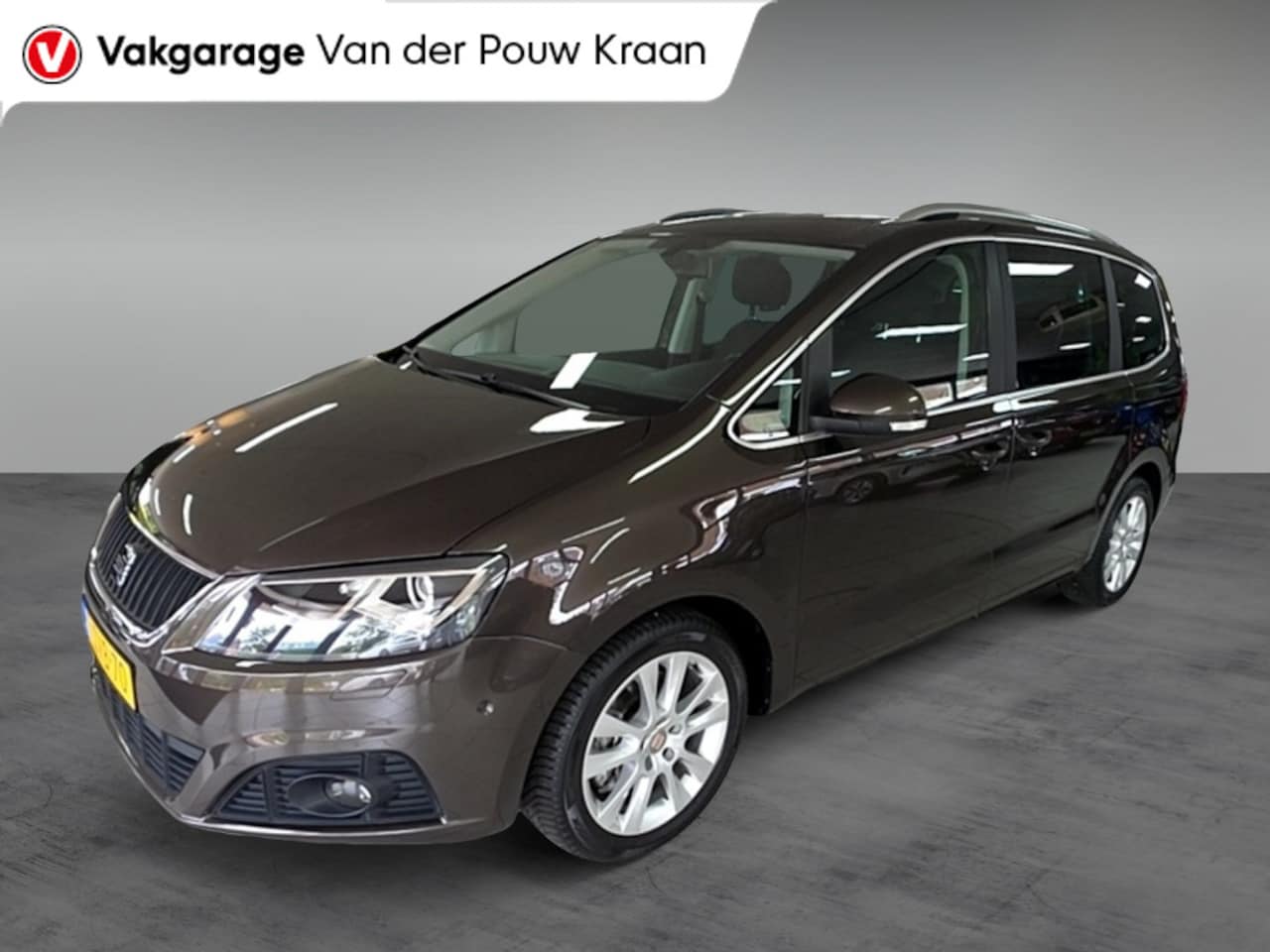 SEAT Alhambra - 1.4 TSI Style BUsiness 7 Persoons / Panodak / Trekhaak - AutoWereld.nl