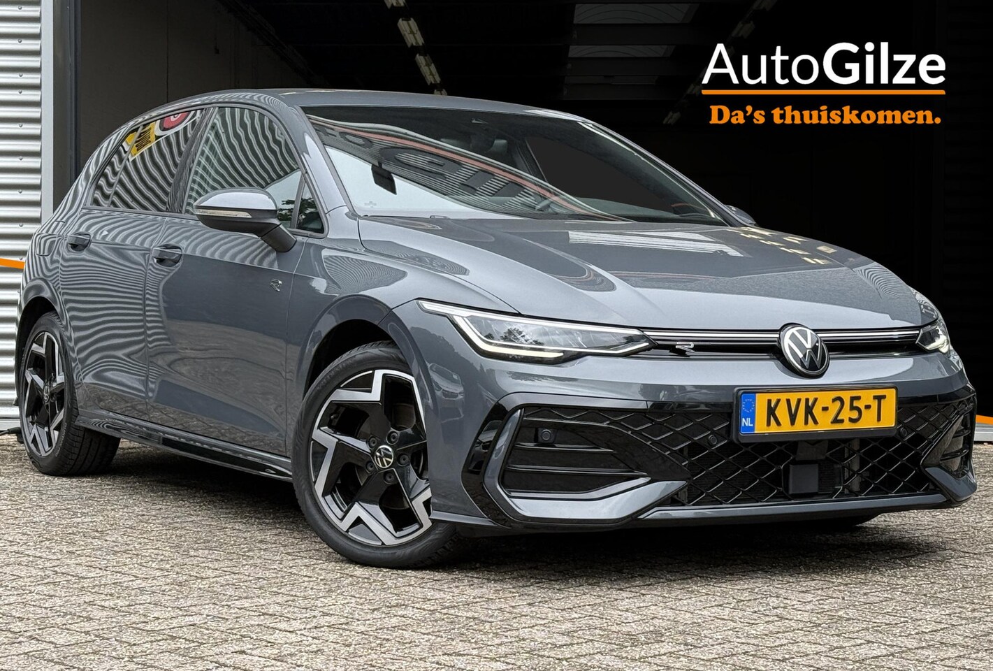 Volkswagen Golf - 1.5 TSI R-Line Edition 150PK Sfeer Verlichting l LED l Camera l Stoelverwarming l - AutoWereld.nl