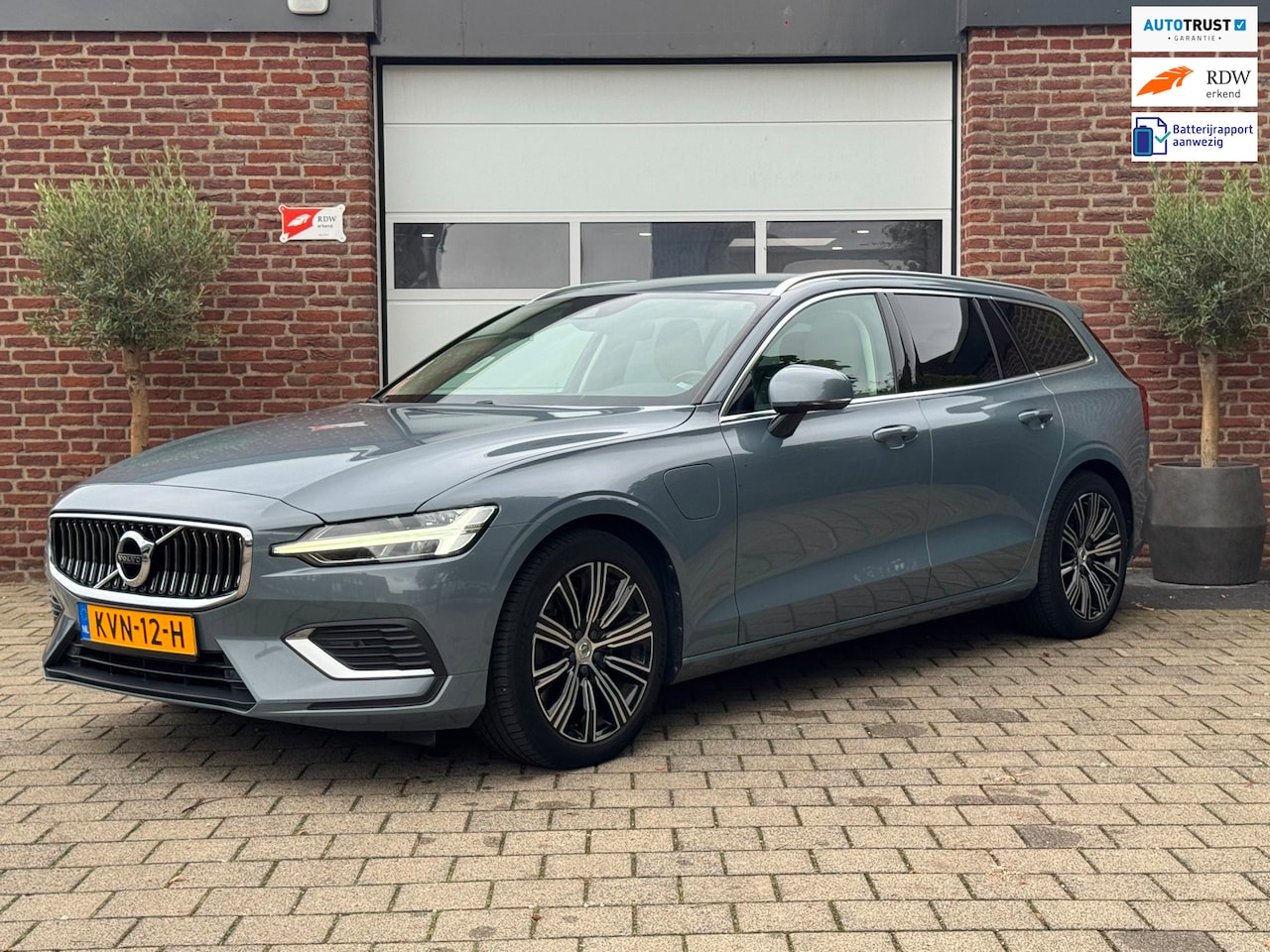 Volvo V60 - 2.0 T6 Recharge AWD Inscription|trekhaak|leer|stoel\stuurverw| - AutoWereld.nl