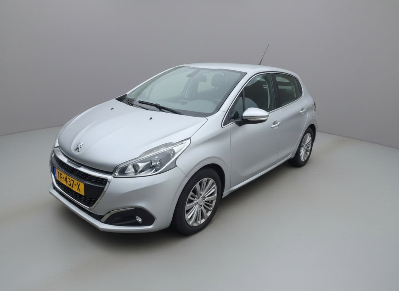 Peugeot 208 - 1.2 PureTech Blue Lease Executive 1.2 PureTech Blue Lease Executive, Clima, Cruise, PDC, NAP! - AutoWereld.nl