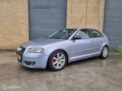 Audi A3 - 1.6 FSI Ambiente nieuwe apk