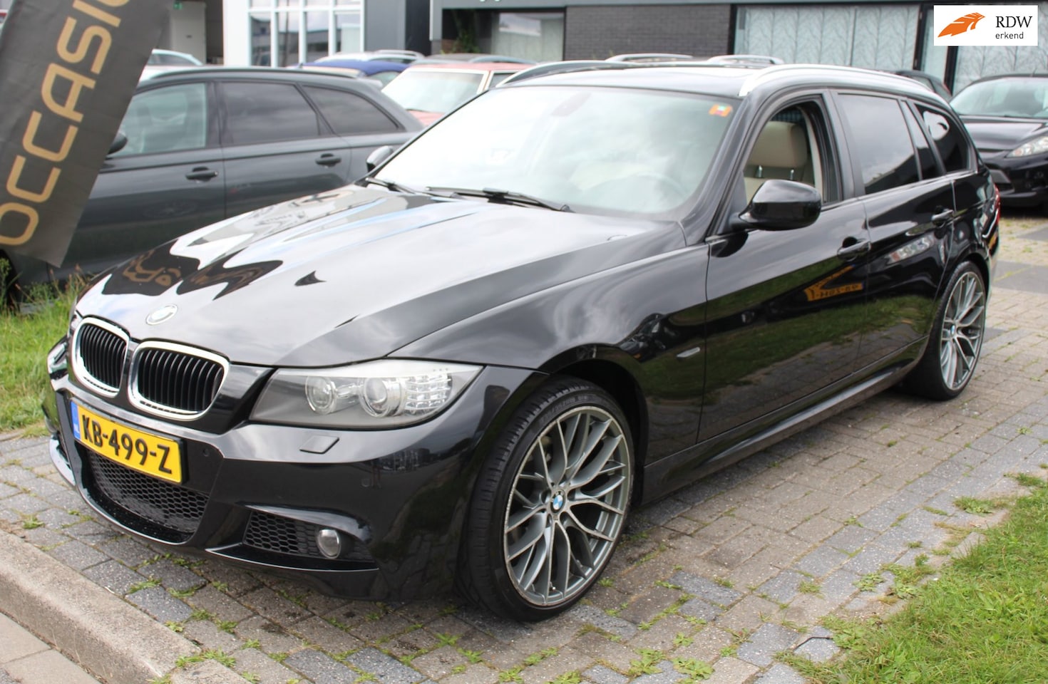 BMW 3-serie Touring - 320i High Executive €2.950,- Panorama NAV Leder Clima Cruise 17" LM Velgen NAP APK - AutoWereld.nl
