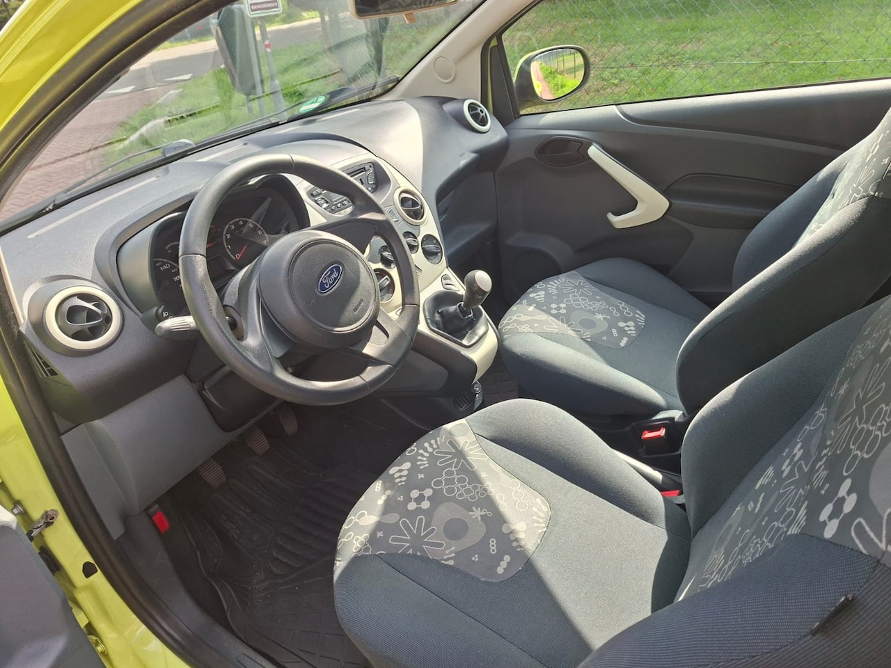Ford Ka - 1.2 Cool&Sound NAP AIRCO NWE APK! - AutoWereld.nl