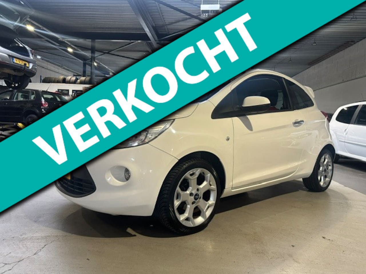 Ford Ka - 1.2 Titanium X start/stop/Panoramadak/Airco/Apk nieuw - AutoWereld.nl