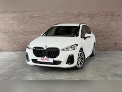 BMW 2-serie Active Tourer - 220i Camera / Navi / CarPlay / DAB