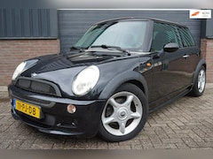MINI 3-Deurs - 1.6 Cooper Chili Automaat 116PK / Nwe Apk / Leder / Cruisecontrol / Stoelverwarming / Voor
