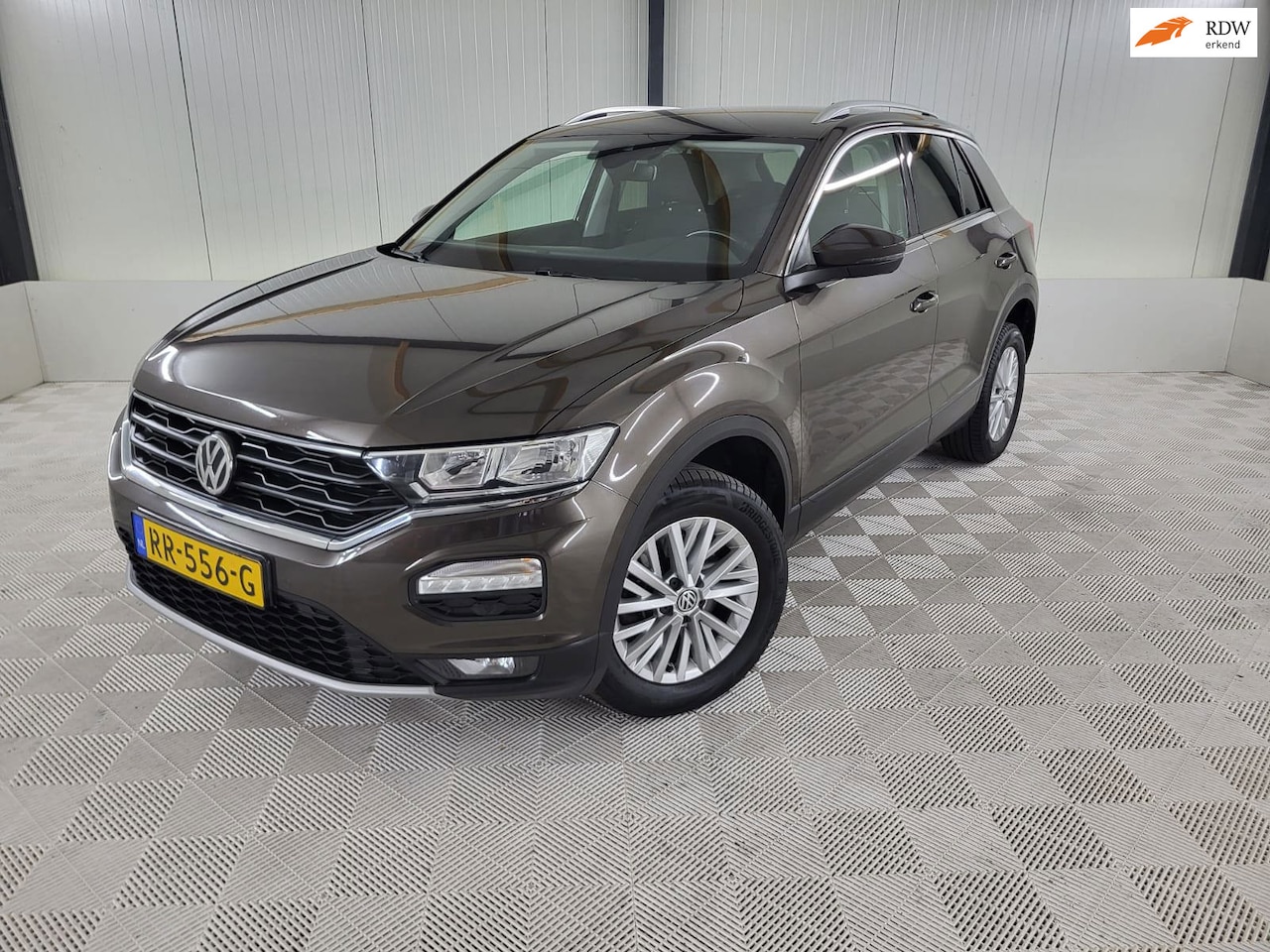 Volkswagen T-Roc - 1.0 TSI Style 1.0 TSI Style, Navigatie - AutoWereld.nl