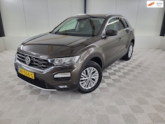 Volkswagen T-Roc - 1.0 TSI Style, Navigatie