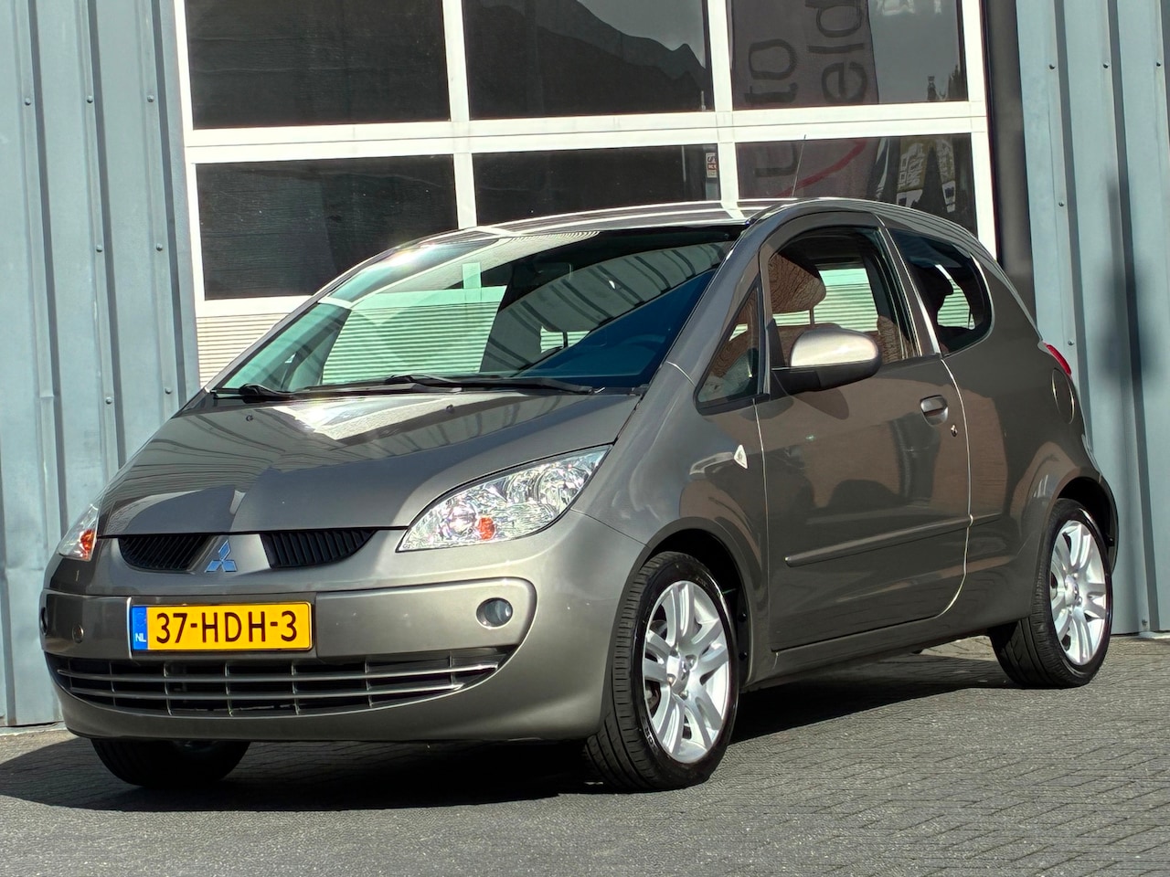 Mitsubishi Colt - 1.3 Incharge+ Airco Apk 17-10-2027 - AutoWereld.nl