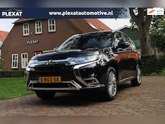 Mitsubishi Outlander - 2.4 PHEV Intense+ Aut. | Luxe Leder | Facelift | Trekhaak | Power Sound | Stoelverwarming