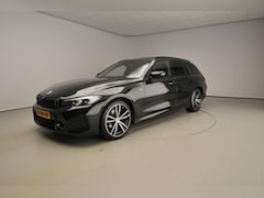 BMW 3-serie Touring - 318i | M-Sportpakket | LED | Leder | Navigatie | Panoramadak | Sportstoelen | DAB | Hifi s