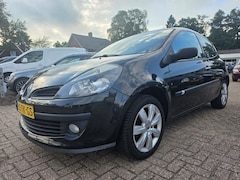 Renault Clio - 1.4-16V Dynamique